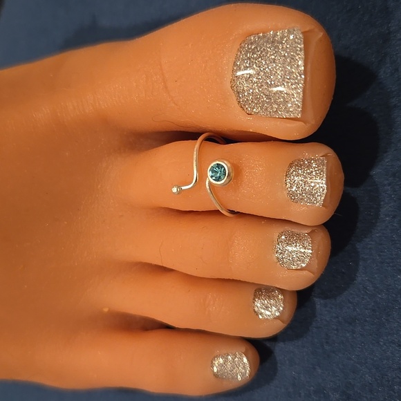 Elegant Silver Blue Gemstone Toe Ring Brand New In Box - Picture 1 of 7